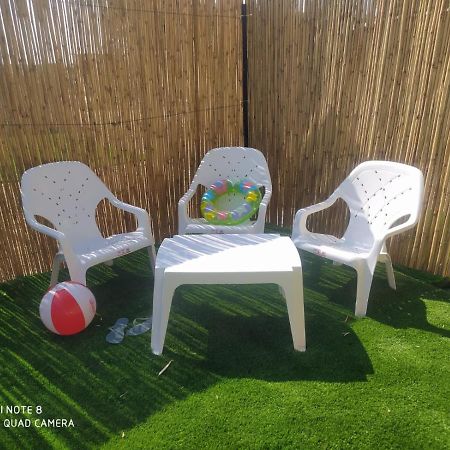 אצל דוד בכפר Apartment Kfar Gidon Exterior foto