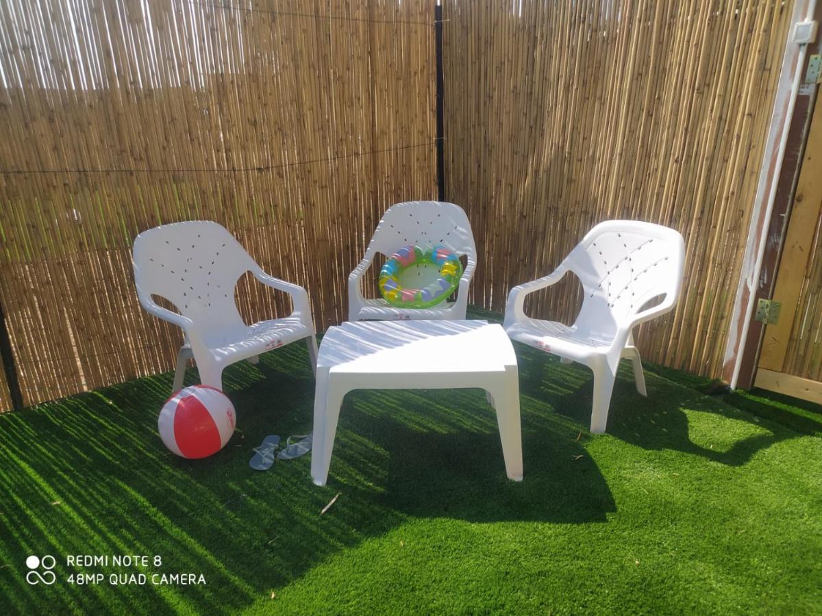 אצל דוד בכפר Apartment Kfar Gidon Exterior foto
